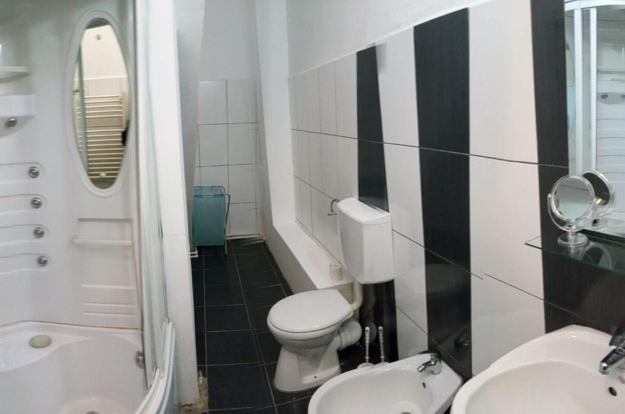 Appartement Laura - *