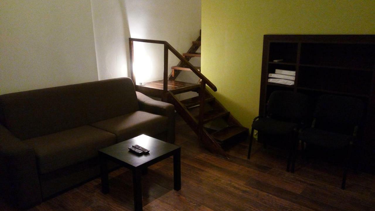 Laura - * Oradea